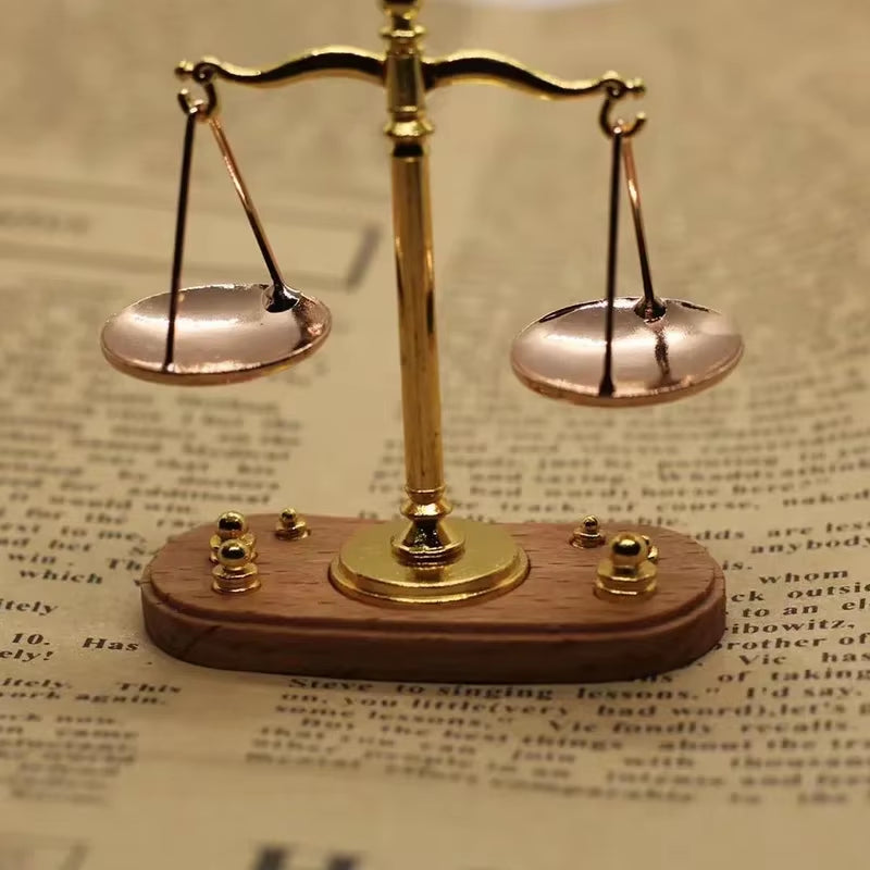 Mini Vintage Balance Scales Ornament Metal Antique Justice Model